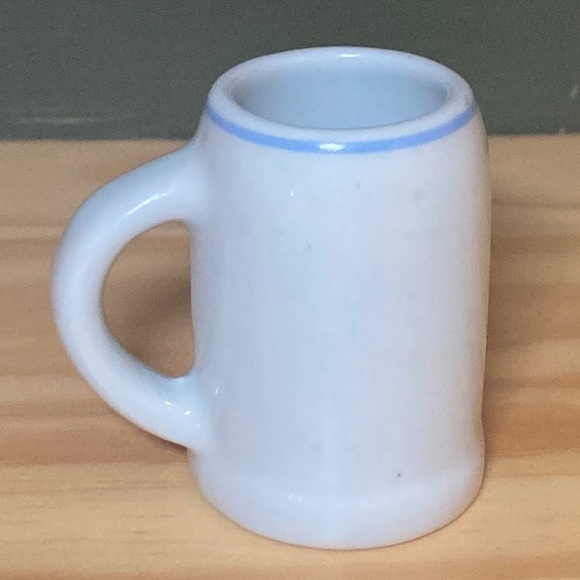 🌸 (2/$20) 3 Mini Mug Souveniers - Picture 4 of 9